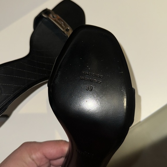 Balmain heels with the silver engraved tag “Balmain” Brand new never worn. 39 - Picture 3 of 3